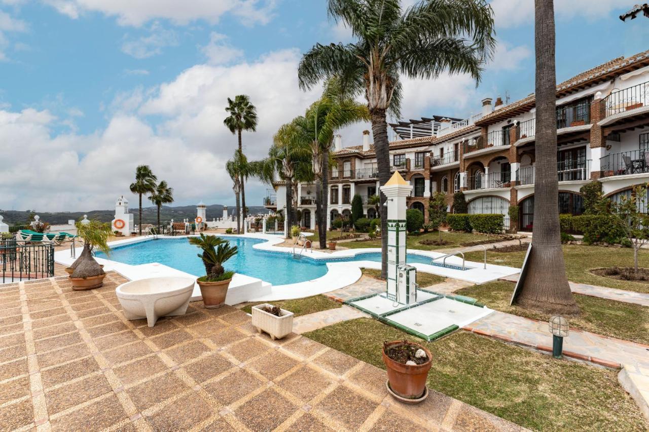 Malagasuite Mijas Golf Panoramic Views ฟูเอนฮิโรลา ภายนอก รูปภาพ